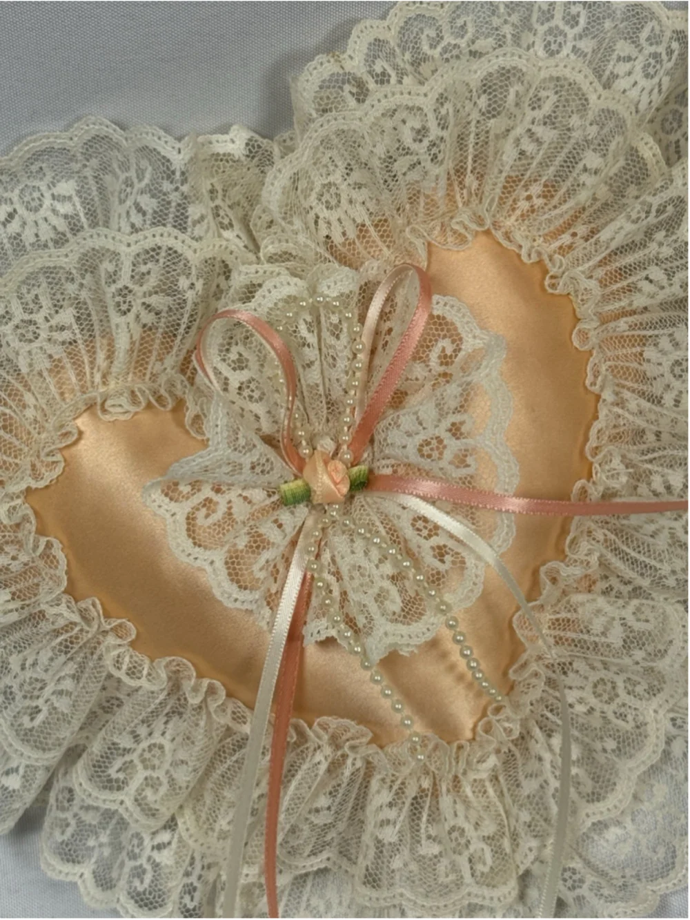 Vintage Peach Satin Heart w Lace Over Lay Pink Ribbon and Pearls CUTE (READ)